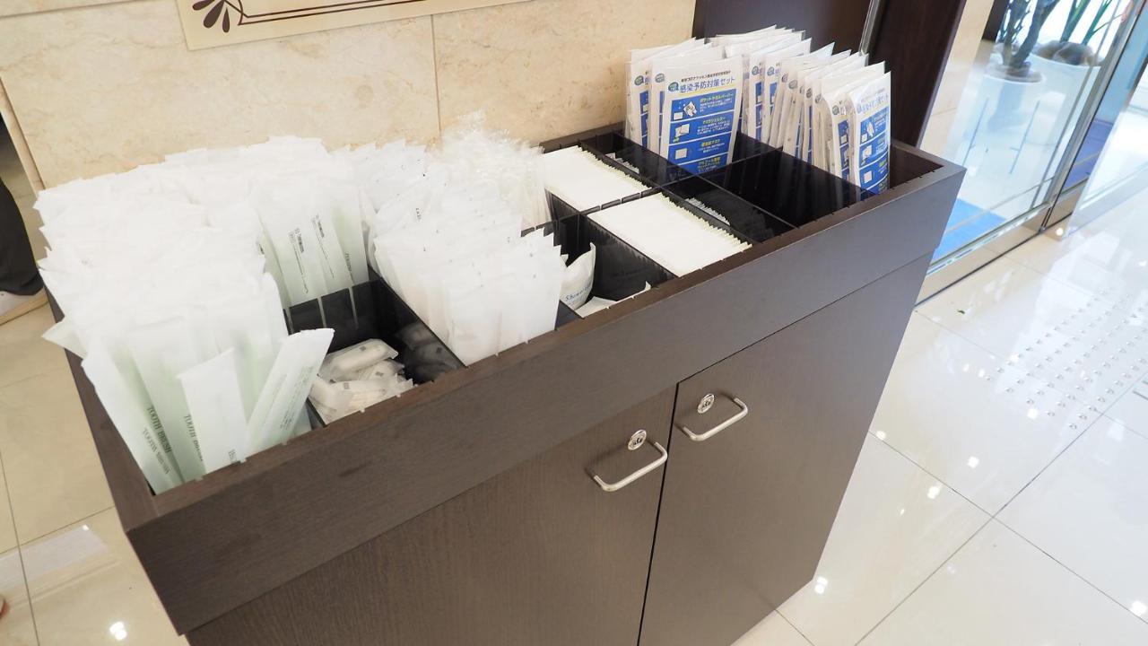 Toyoko Inn Yokohama Shiei-Chikatetsu Center Minami-Eki Екстериор снимка